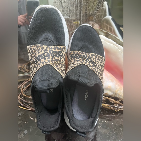 $35 SO NICE!!! WOMEN'S ADIDAS PUREMOTION ADAPT SLIP-ON SNEAKERS SZ 9 - Picture 2 of 8